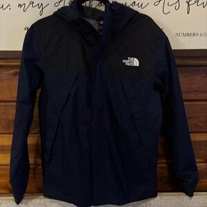 The North Face Men's Dark Blue Raincoat